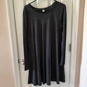 Women’s medium Old Navy long sleeve gray dress good condition